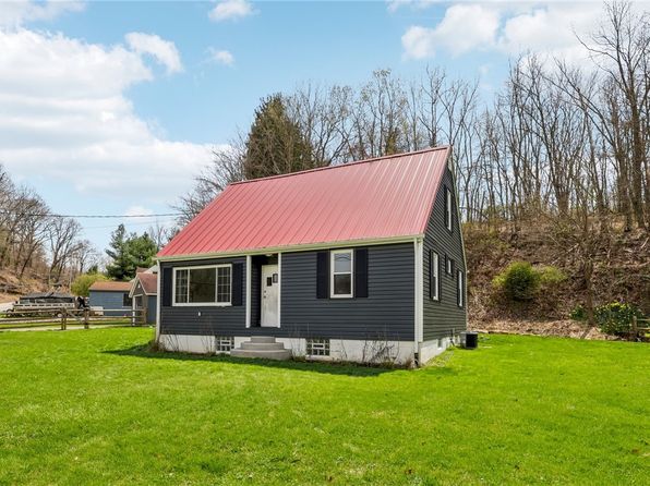 2263 Lovi Rd, Freedom, PA 15042