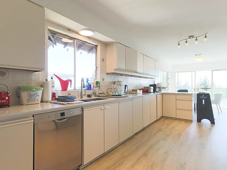 4591 Woodgreen Dr — Photo 7