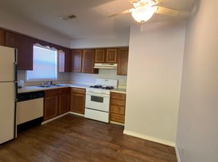 102 Deer Ln #7, Eureka Springs, AR 72632