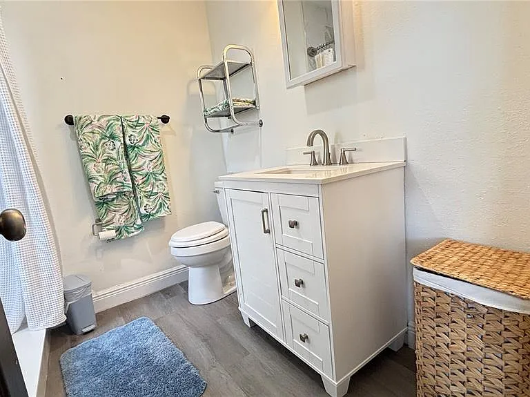 855 Sunridge Point Dr #B — Photo 9