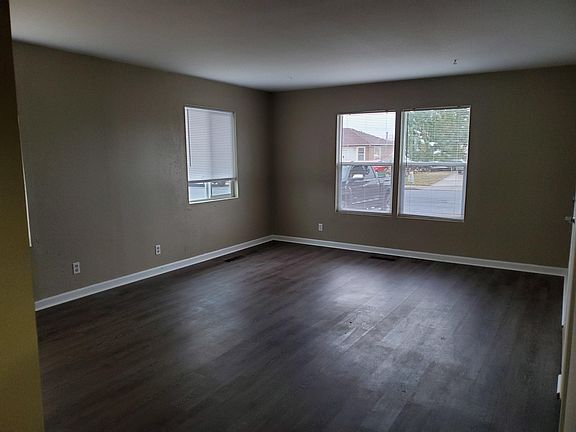 4th image of 626 S Horton St