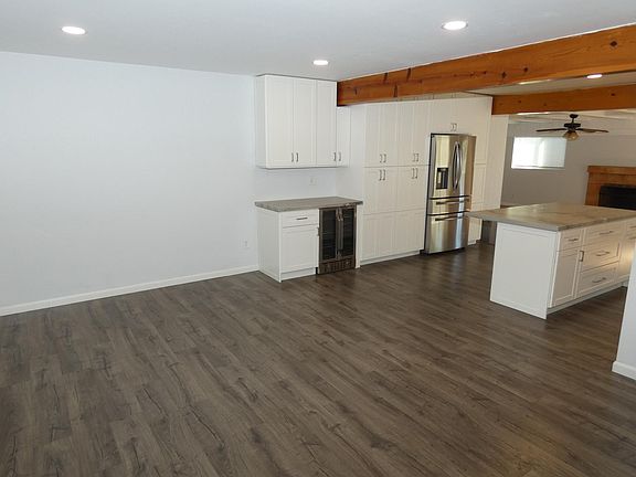 3rd image of 4001 Epanow Ave