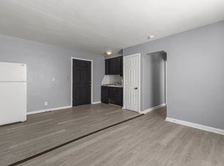 2070 Fort St APT 203, Lincoln Park, MI 48146