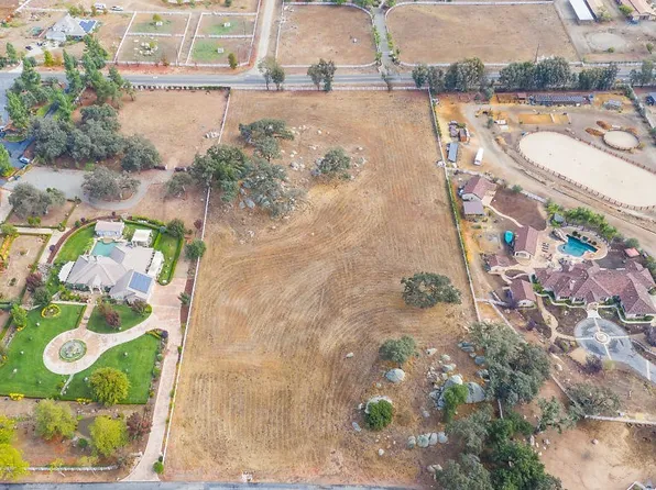 18977 Calle Juanito, Murrieta, CA 92562