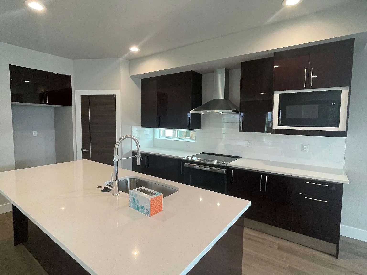 16555 SE Pleasant Valley Pkwy — Photo 3