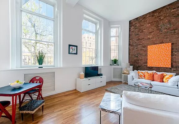 5th image of 29 King St APT 4C