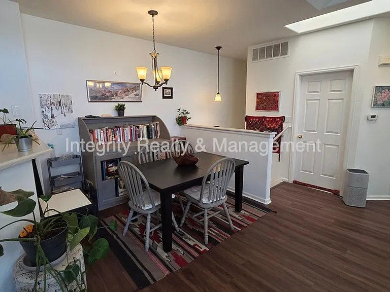 1261 Carlyle Park Cir — Photo 5