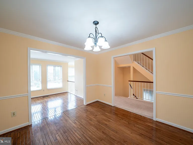 10168 Turnberry Pl — Photo 5