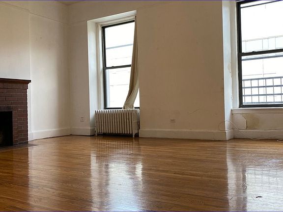 2nd image of 258 W 22nd St #5FN