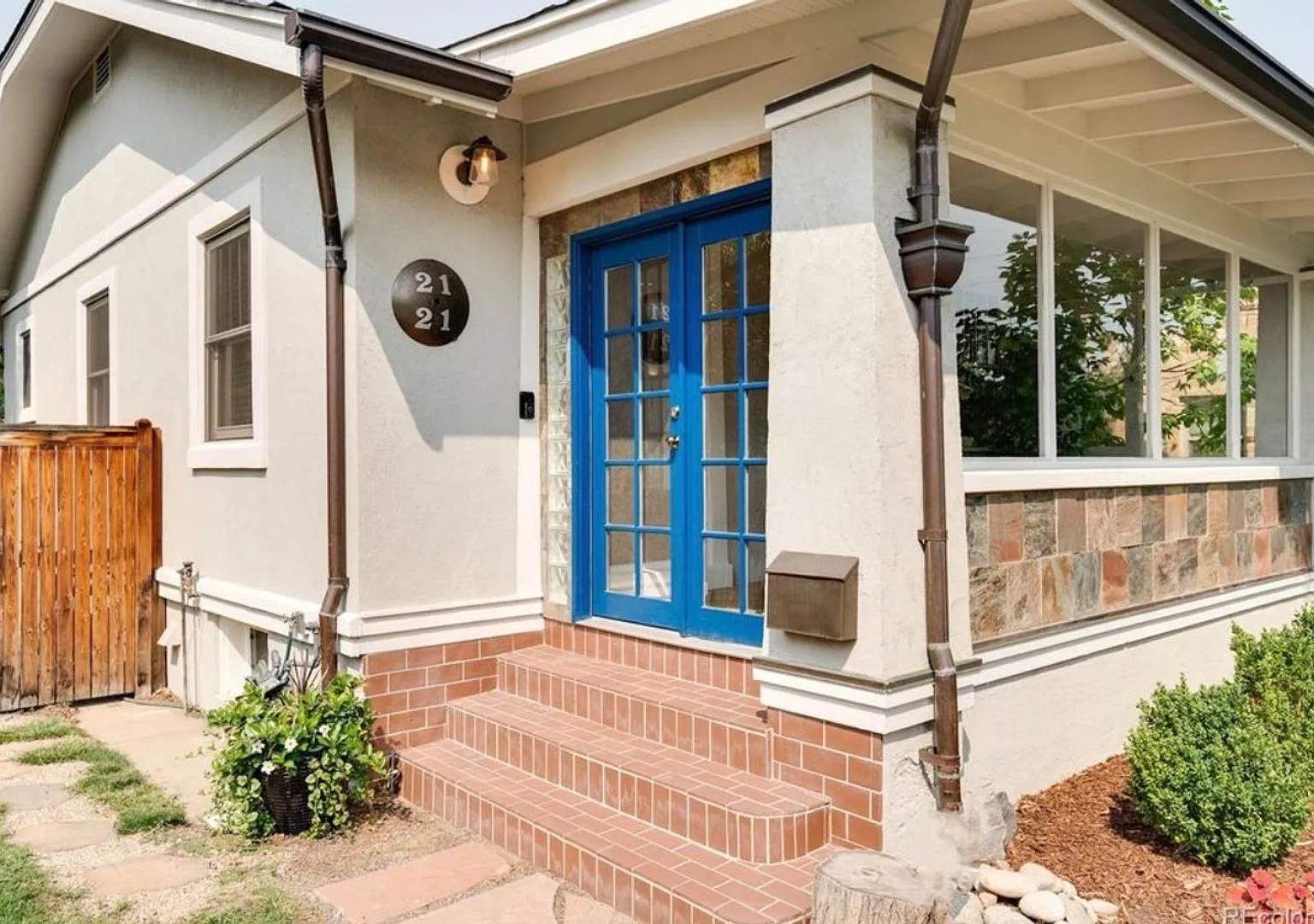Charming Rosedale Bungalow with Finished Basement & Incredible Outdoor Space — Photo 2
