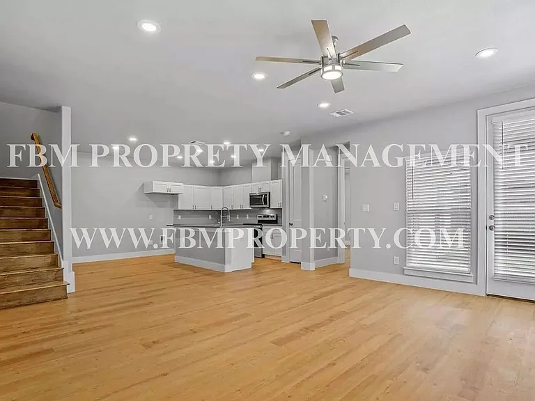 5018 Villas Dr — Photo 6