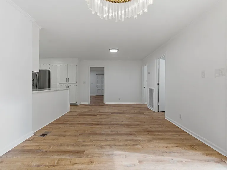 308 Brookview Ct #A — Photo 11