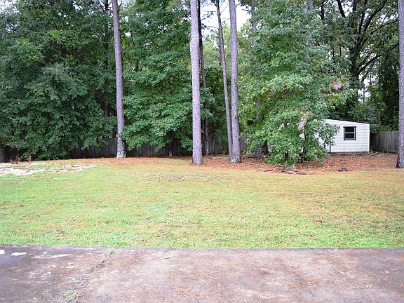 4th image of 235 Lee Road 2041