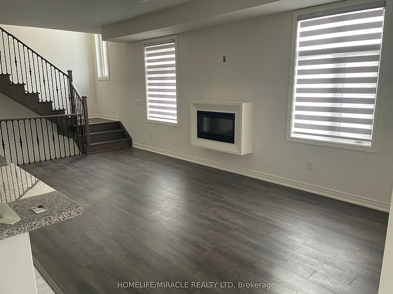 460 Silver Maple Rd — Photo 8