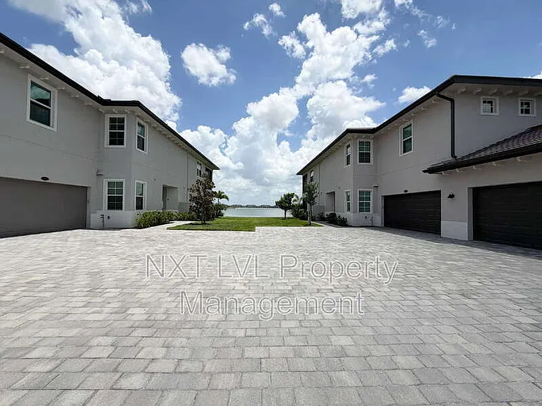 16570 Ridgeview Cir #4111 — Photo 30