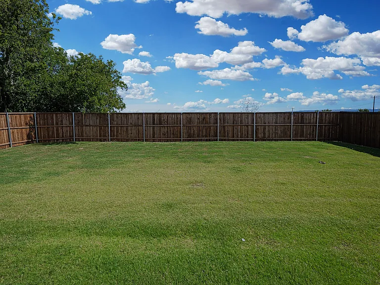 1919 Rolling Ridge Dr — Photo 19