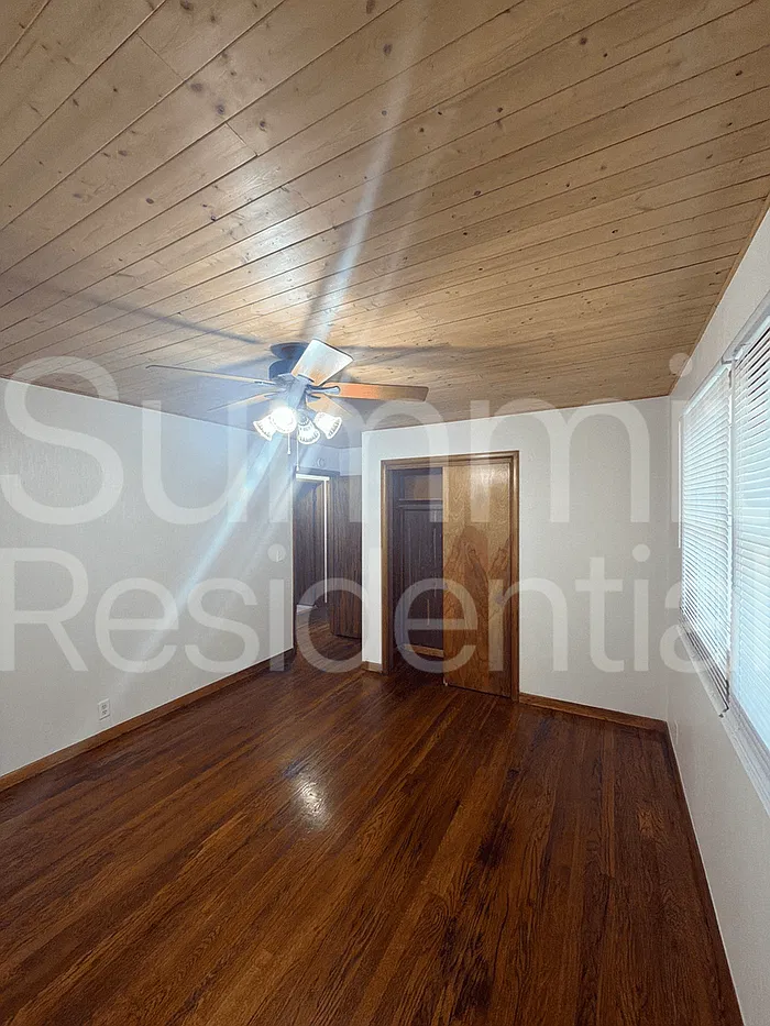 3 bed, 1.0 bath, 1072 sqft, $1,495 — Photo 3