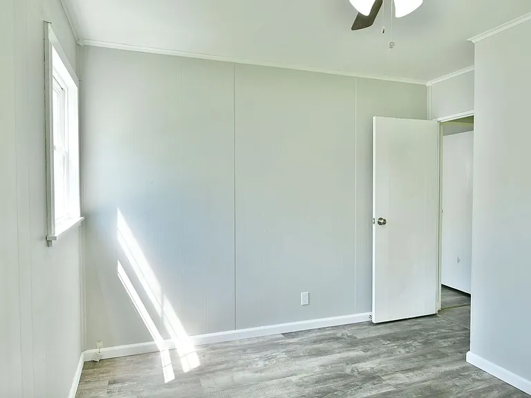 2344 Clearview Dr — Photo 27
