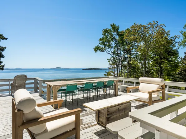 42 Ferris Road, Harpswell, ME 04066