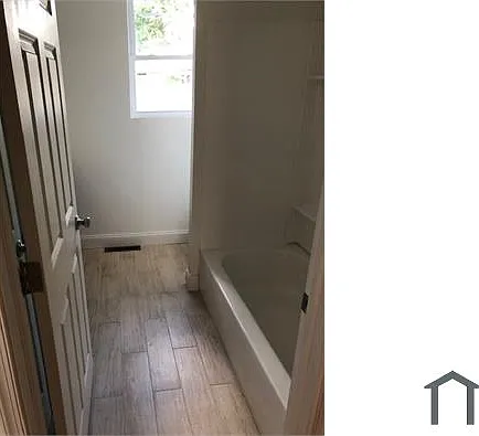 708 Chain St — Photo 5