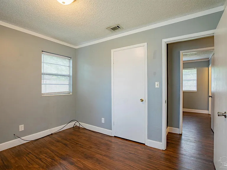4381 Bixby Cir — Photo 17