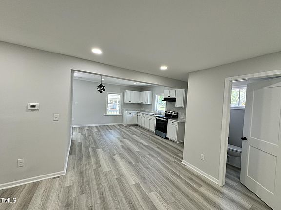 3rd image of 217 Clement Ave