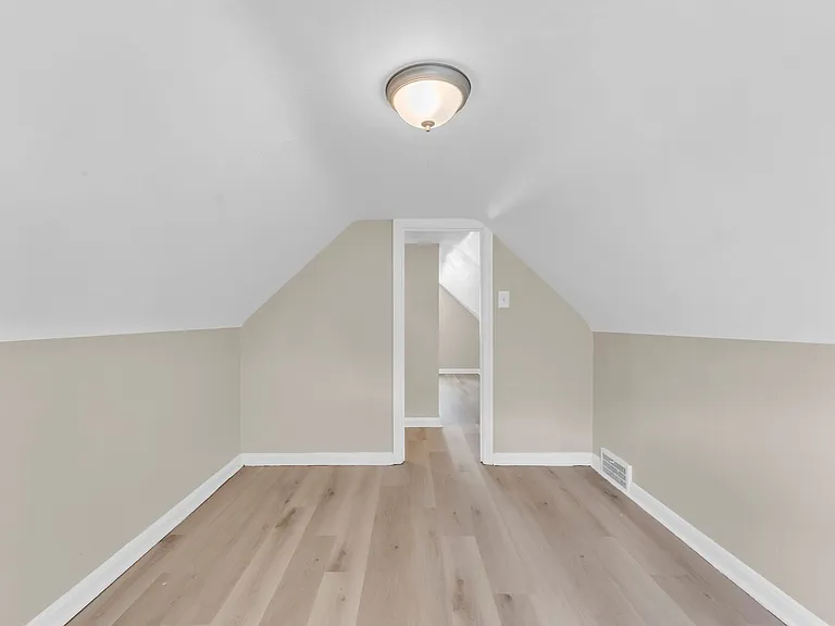 13613 Cedar Rd — Photo 18