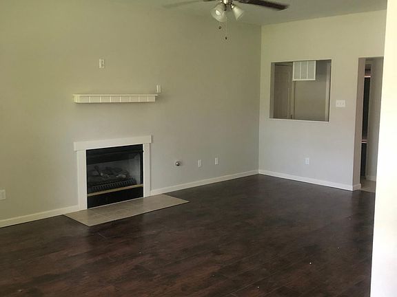 2nd image of 3911 W Lindbergh Ct