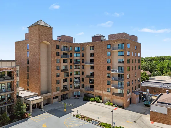 2200 Hamilton Dr Unit 503, Ames, IA 50014