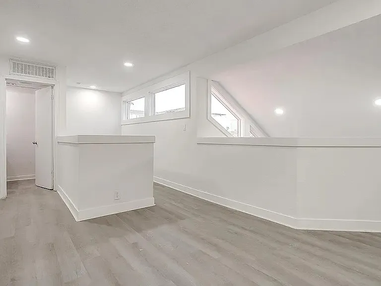 7900 Brookriver Dr #1724 — Photo 23