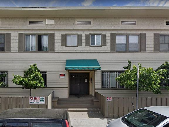 2nd image of 26 Westminster Ave APT 20