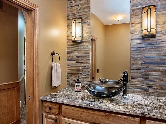 4th image of 9571 Timberline Dr