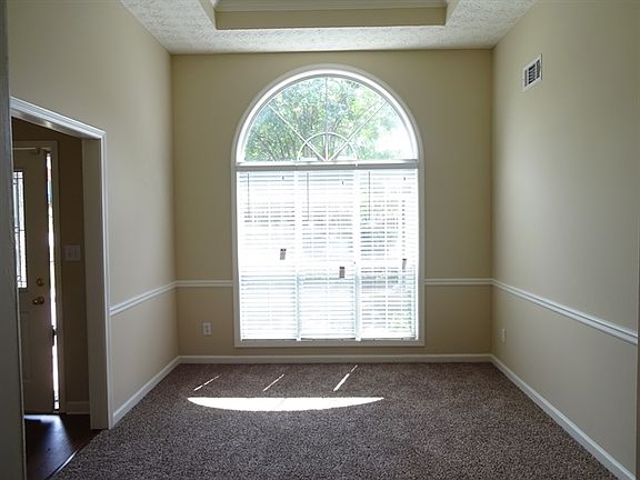 5th image of 2875 Camelot Woods Dr
