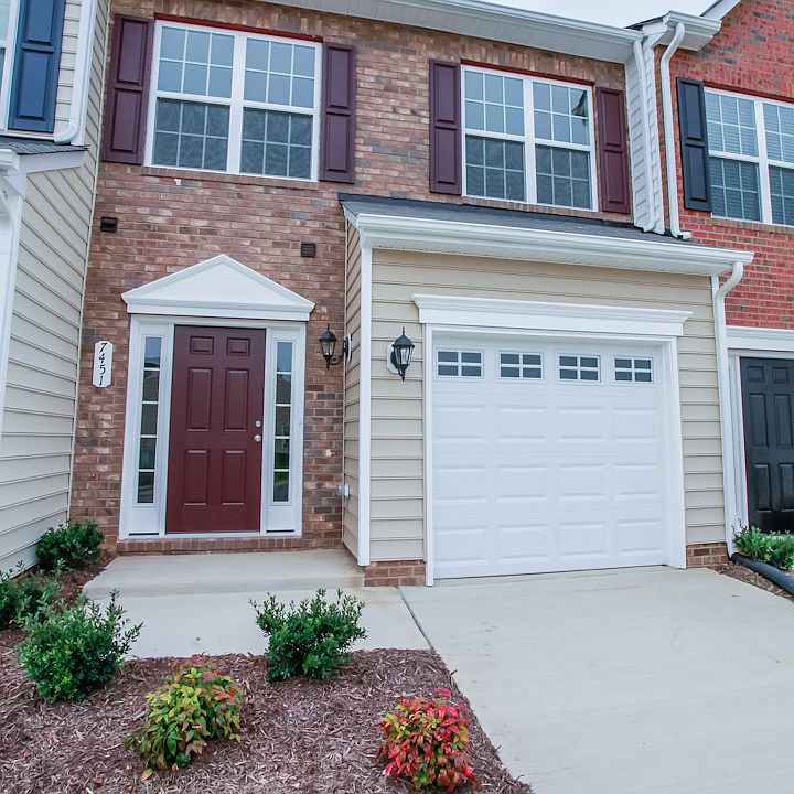 1st image of 7451 Washington Arch Dr