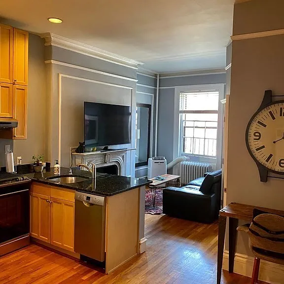 235 Beacon St #7 — Photo 3