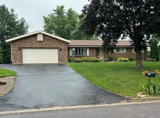 115 W Monroe St, Mauston, WI 53948