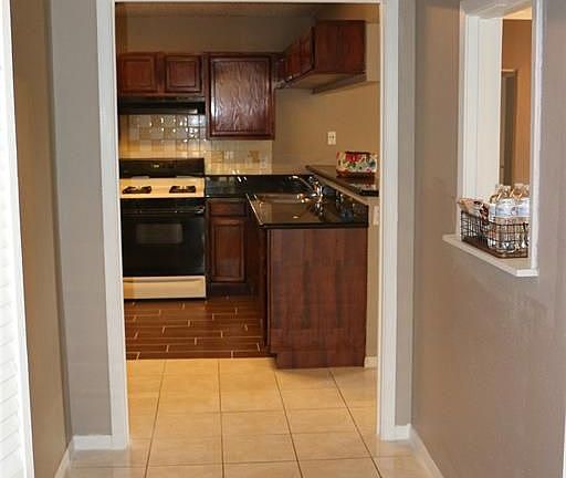 4th image of 18071 Sagecroft Dr