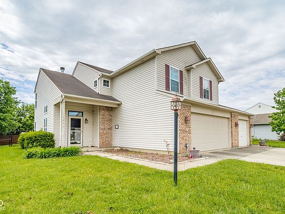 3rd image of 1831 E Fork Dr