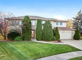 8501 Rob Roy Dr, Orland Park, IL 60462
