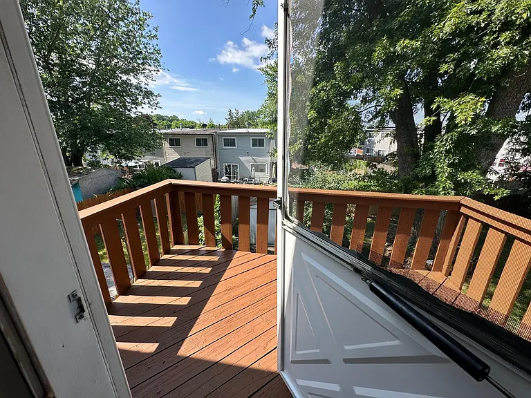 34 Hampton Ct — Photo 23