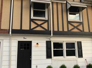 4 Church Ct, Bordentown, NJ 08505