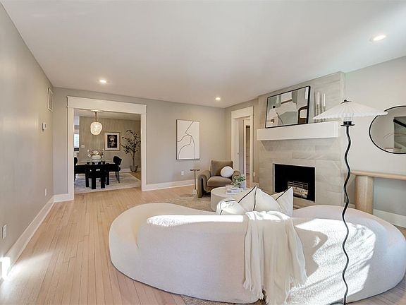 5th image of 1119 Huntington Ave