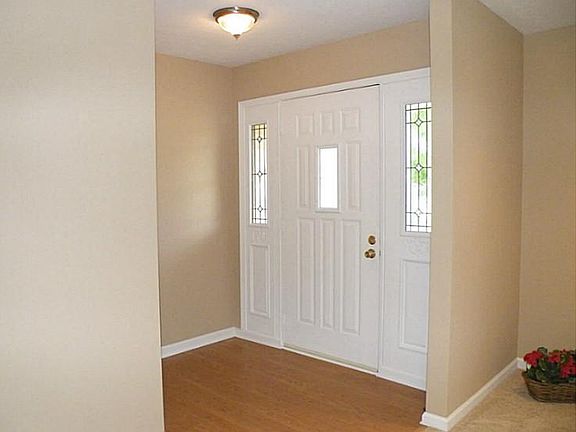 2nd image of 719 Lodge Dr
