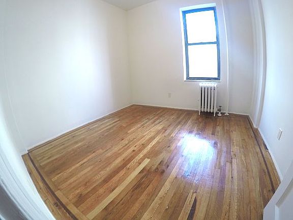 4th image of 3248 41st St APT 3E