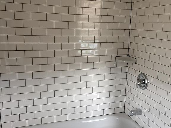 New subway tile bath