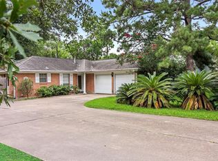 1915 E Allegro St, Houston, TX 77080