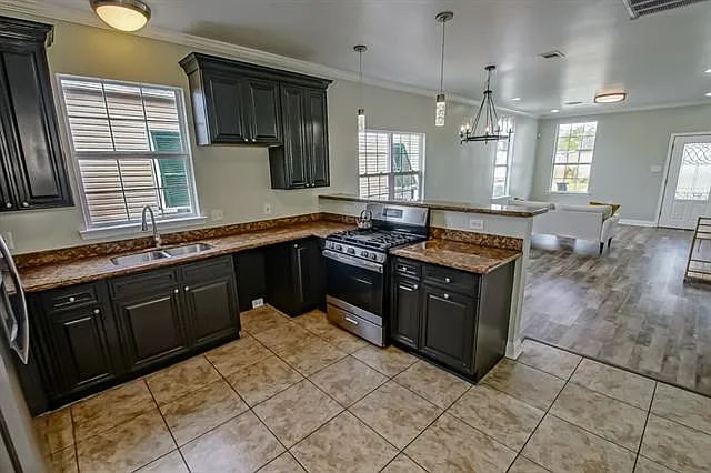 4714 Annette St — Photo 10
