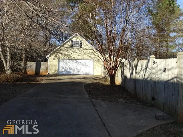 205 Leighs Trce photo 1