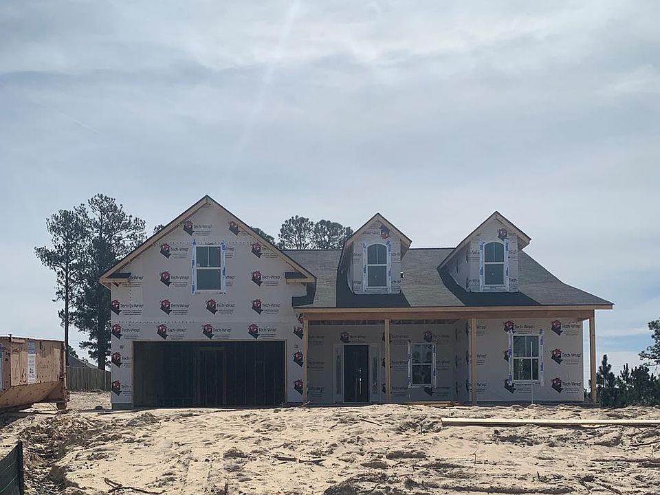 2nd image of 1815 Eva Ln