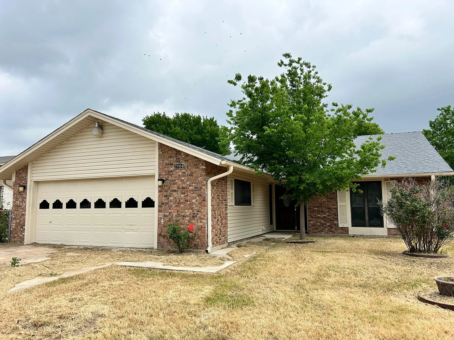 3 bed, 1581 sqft, $1,695 — Photo 1